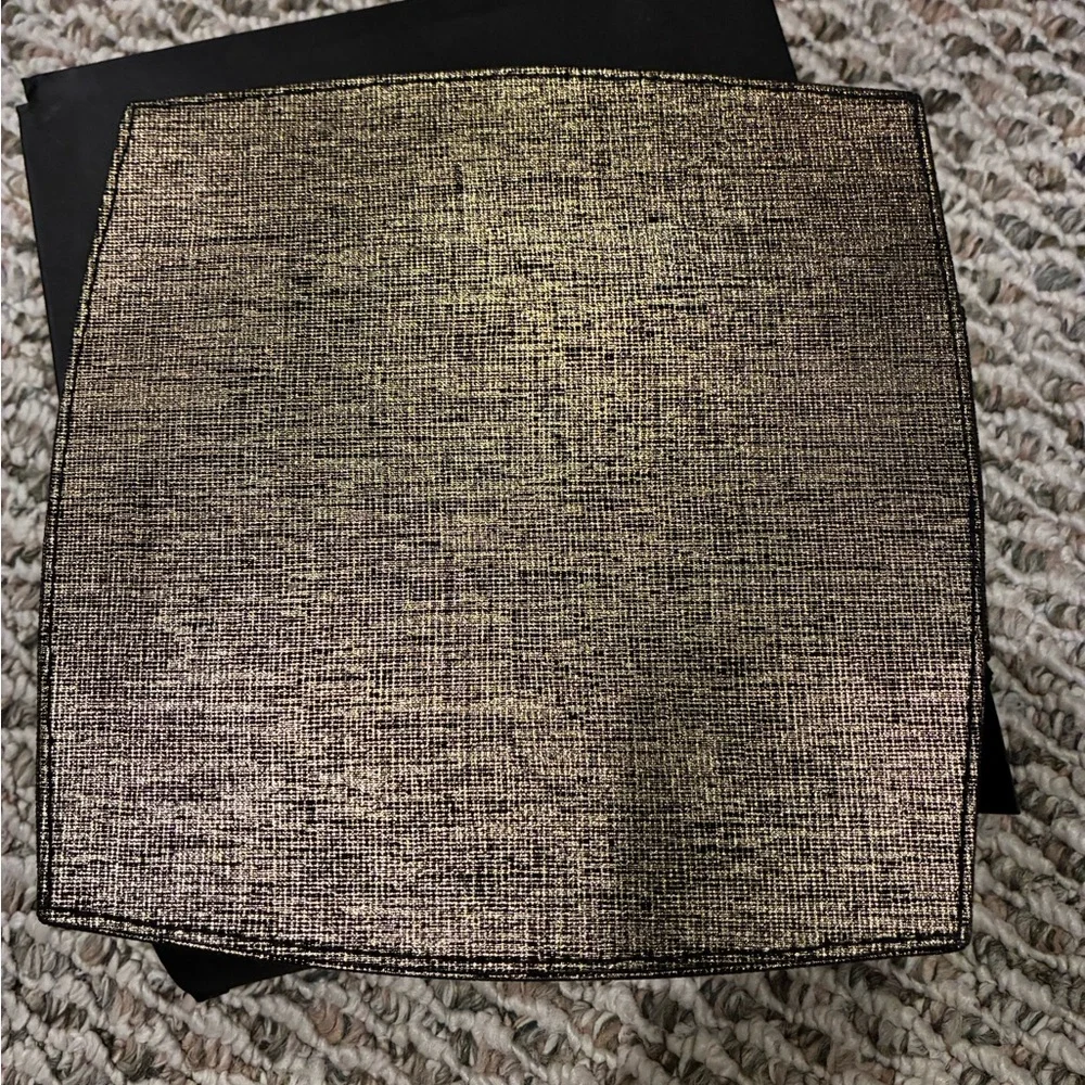 CHANEL Gold and Black Sublimage Pouch Jewelry Box Cosmetic Case Ltd. Edition NEW - Picture 5 of 7